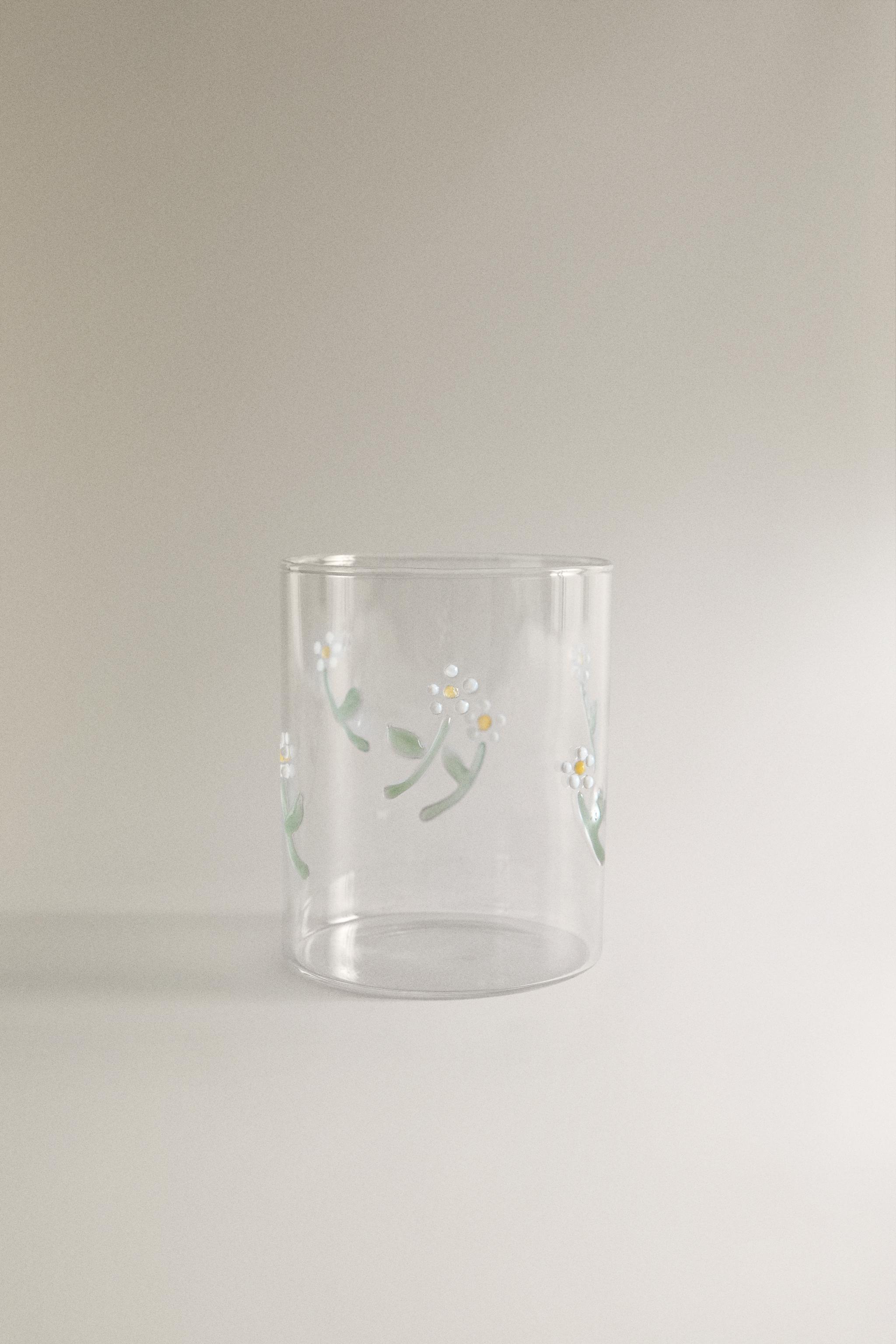 BOROSILICATE GLASS TUMBLER WITH FLORAL APPLIQUÉS